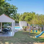 Tatil Evi Beautiful In Prgomet *
